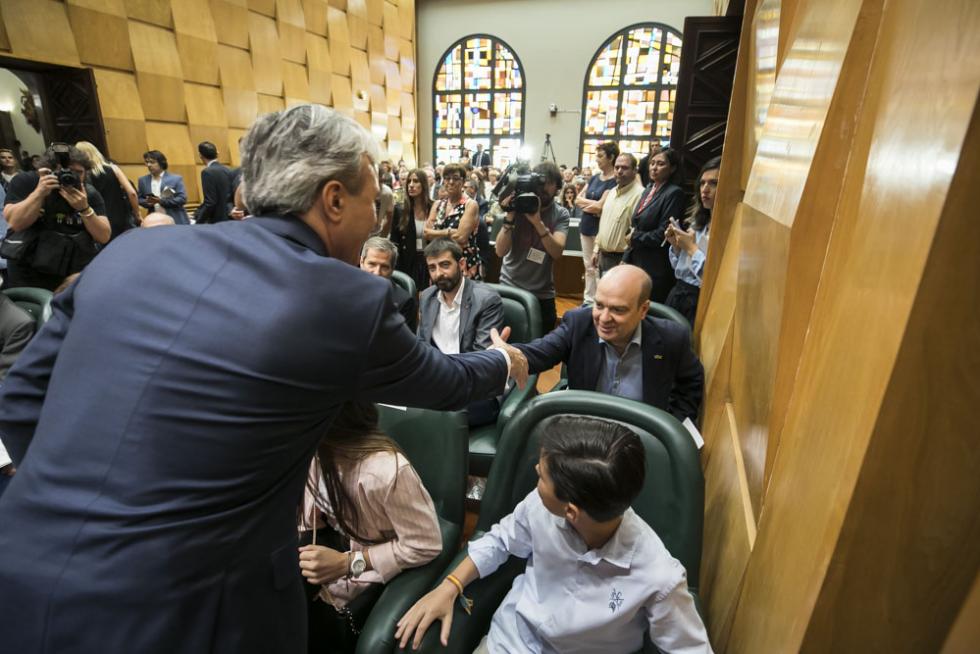 Imágenes del pleno de investidura en Zaragoza 2019
