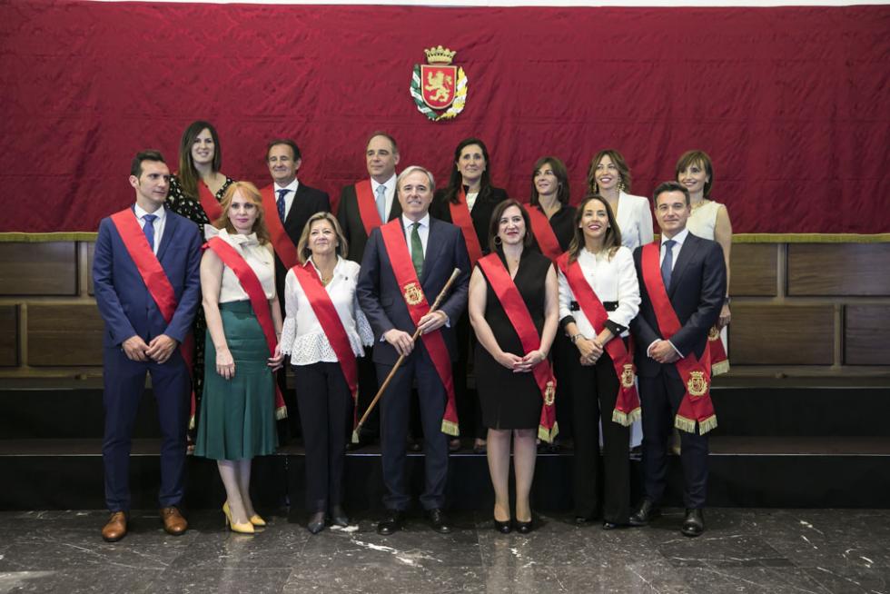 Imágenes del pleno de investidura en Zaragoza 2019