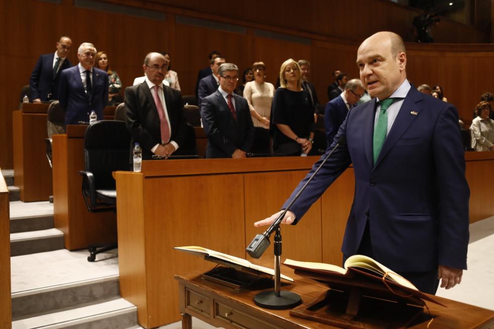 Imágenes de la sesión constitutiva del parlamento autonómico, la primera de la X legislatura