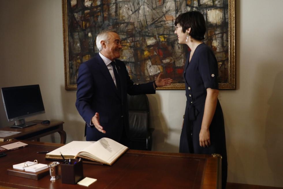 Imágenes de la sesión de constitución de las Cortes de Aragón