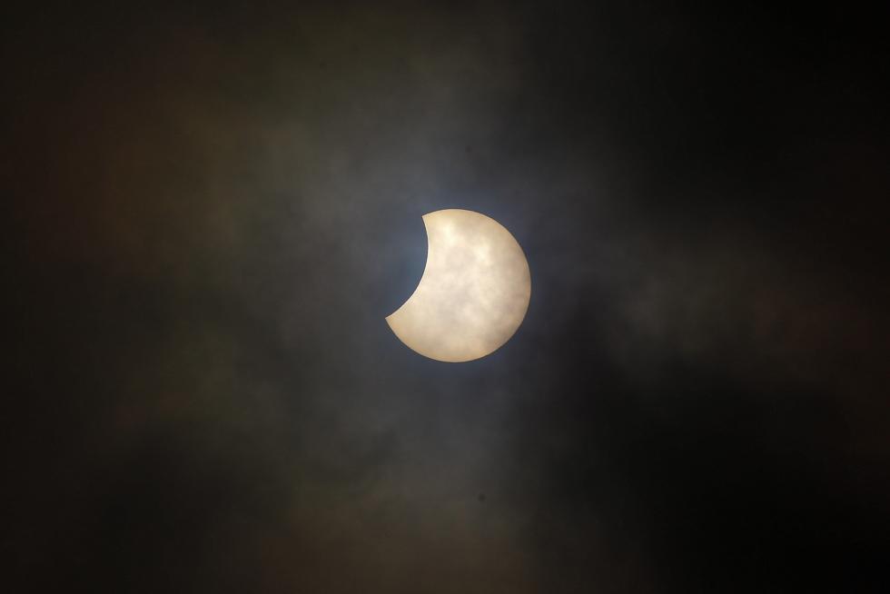 AME2822. MERLO (ARGENTINA), 02/07/2019.-El sol cubierto por la luna durante el eclipse solar total, este martes en la ciudad de Merlo, San Luis (Argentina). EFE/Nicolas Aguilera Eclipse solar total 2019