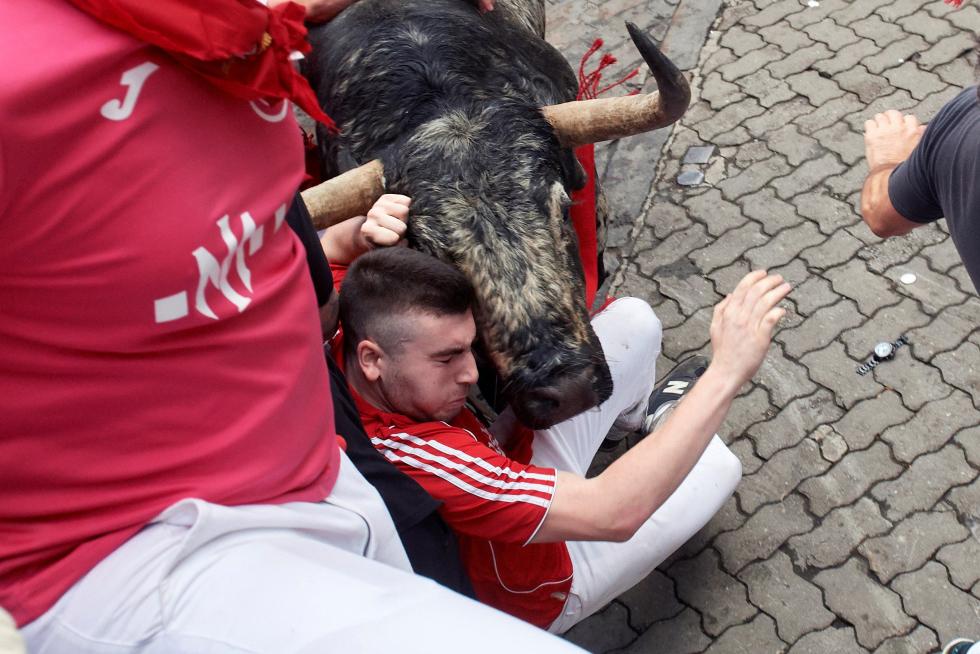 Los toros de la ganadería gaditana de Cebada Gago han protagonizado un encierro rápido
