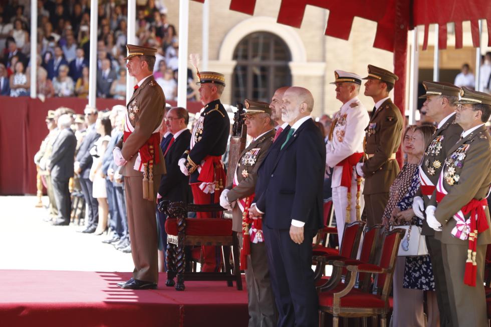 l Rey preside en la Academia General Militar de Zaragoza el acto de entrega de Reales Despachos a los nuevos oficiales del Ejército y de la Guardia Civil
