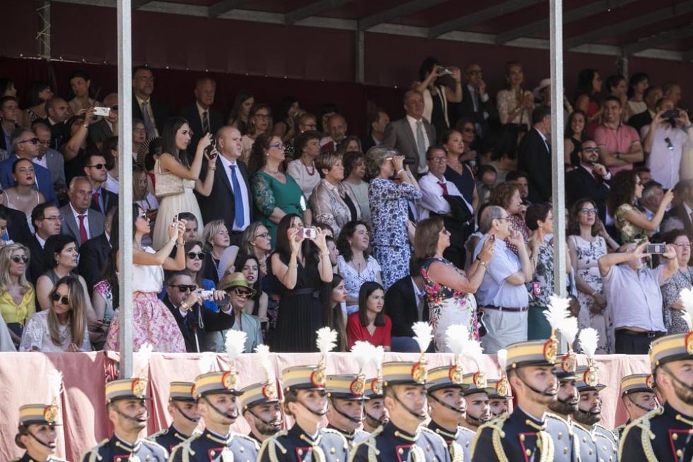 El Rey ha presidido la nueva entrega de Despachos en la AGM