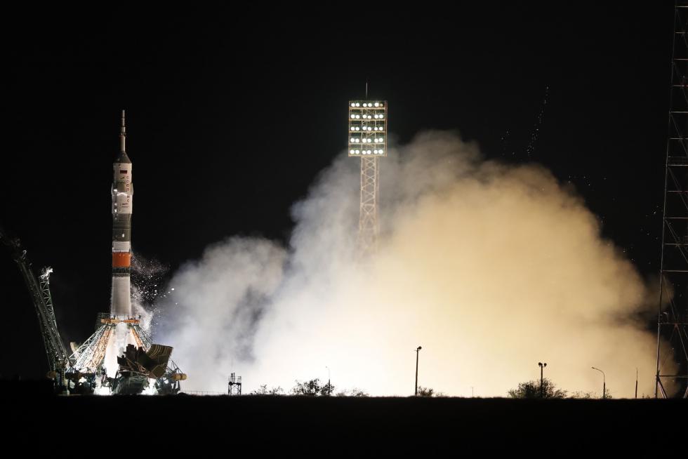 La nave rusa Soyuz MS-13 con tres tripulantes a bordo despegó hoy desde el cosmódromo de Baikonur (Kazajistán) con rumbo a la Estación Espacial Internacional (EEI).