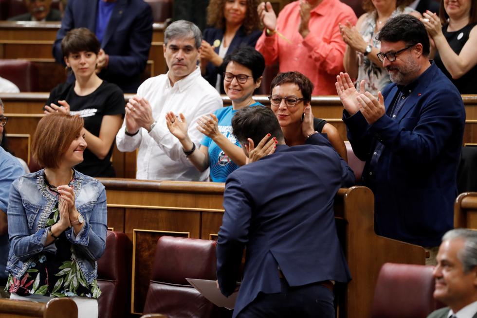 Comienza la segunda jornada de la investidura de Pedro Sánchez, que concluirá con la primera votación en la que el candidato necesitaría mayoría absoluta.