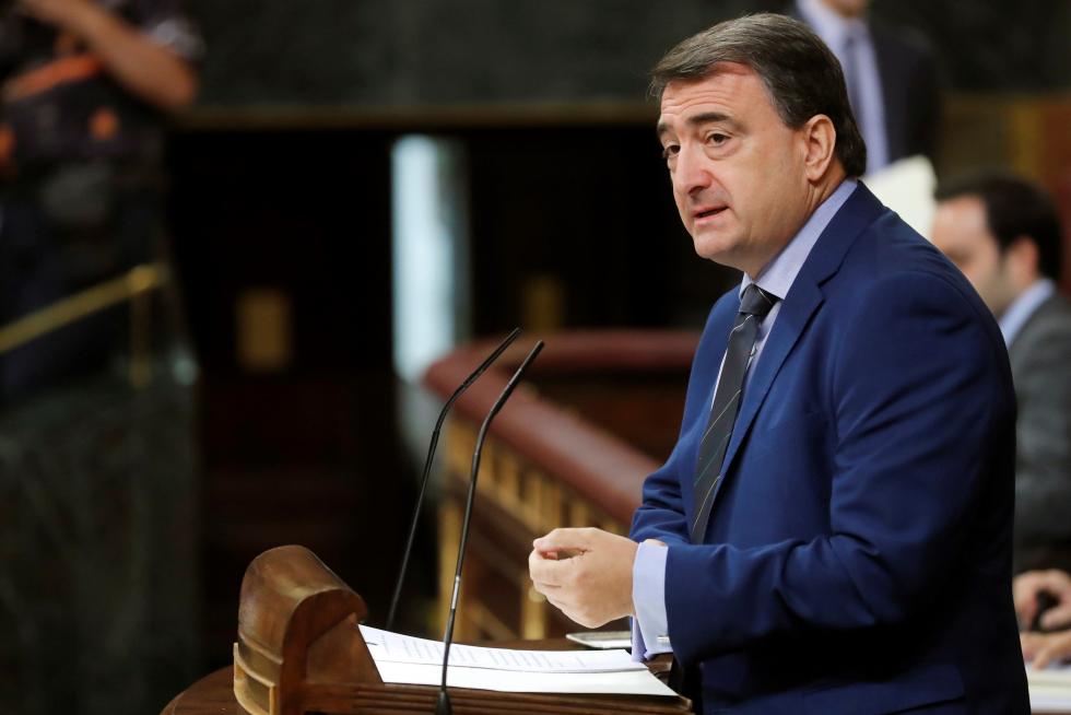 Comienza la segunda jornada de la investidura de Pedro Sánchez, que concluirá con la primera votación en la que el candidato necesitaría mayoría absoluta.
