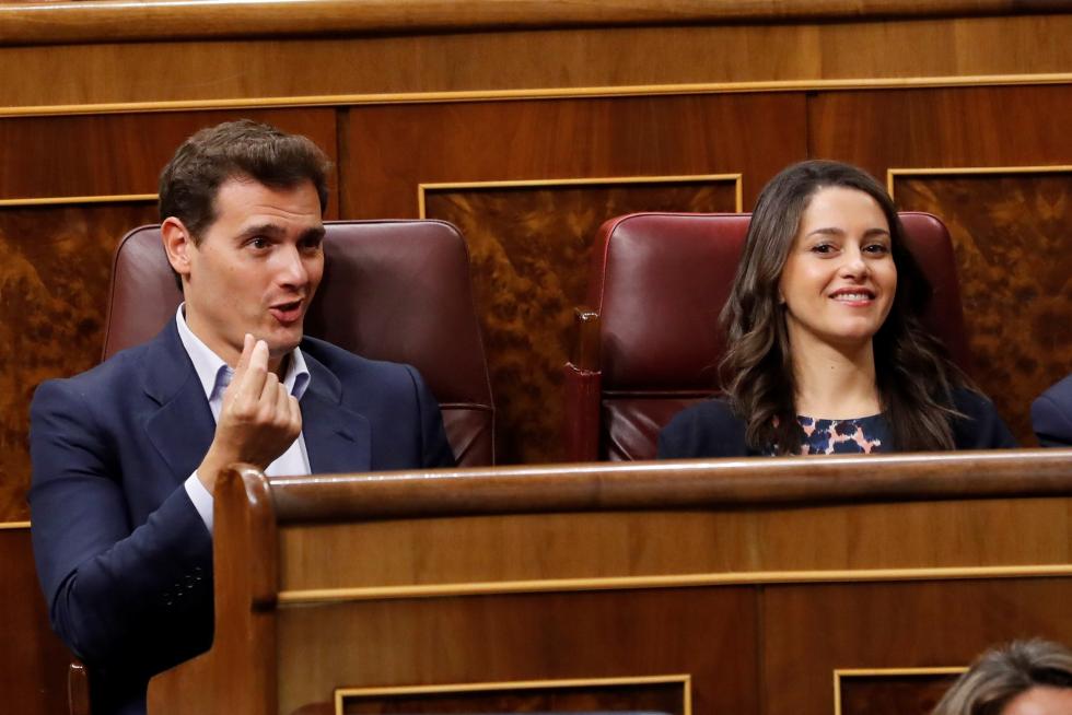 Comienza la segunda jornada de la investidura de Pedro Sánchez, que concluirá con la primera votación en la que el candidato necesitaría mayoría absoluta.