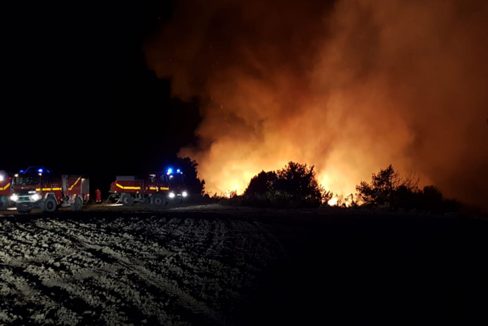 El fuego afecta a los términos de Leciñena y Perdiguera.