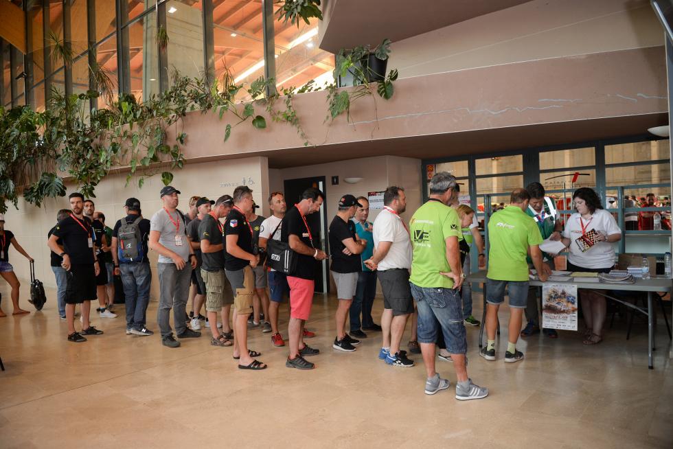 Presentación de la 36ª Baja Aragón en Teruel. Jornada de verificaciones técnicas y administrativas