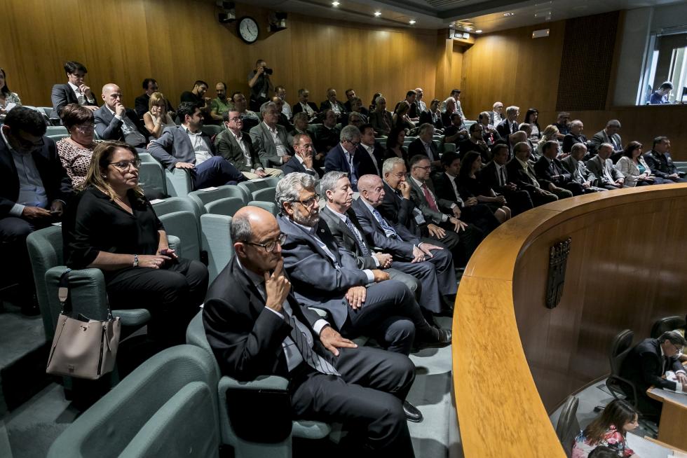 Sesión de investidura de Javier Lambán