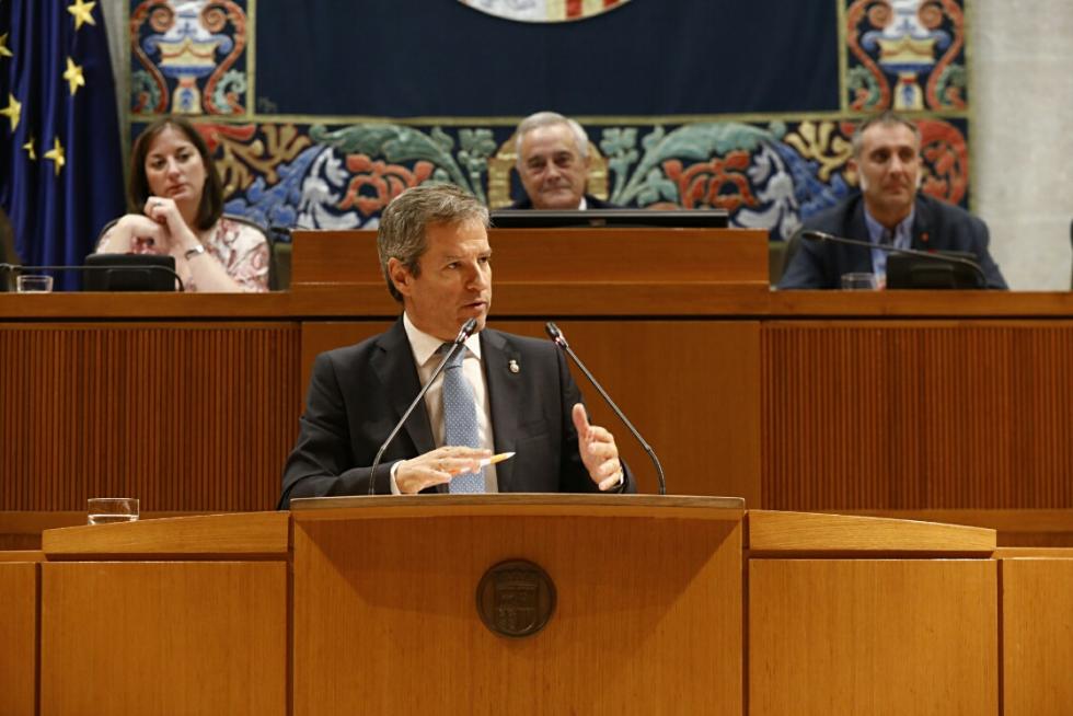 Segunda sesión del debate de investidura de Lambán en las Cortes de Aragón.