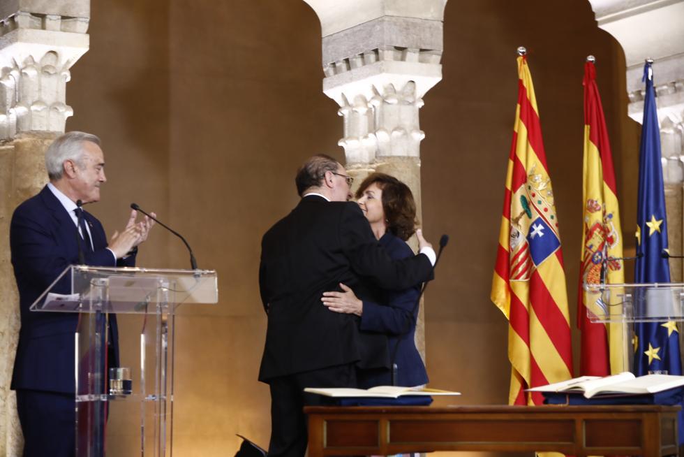 Acto de investidura del socialista Javier Lambán como presidente de Aragón