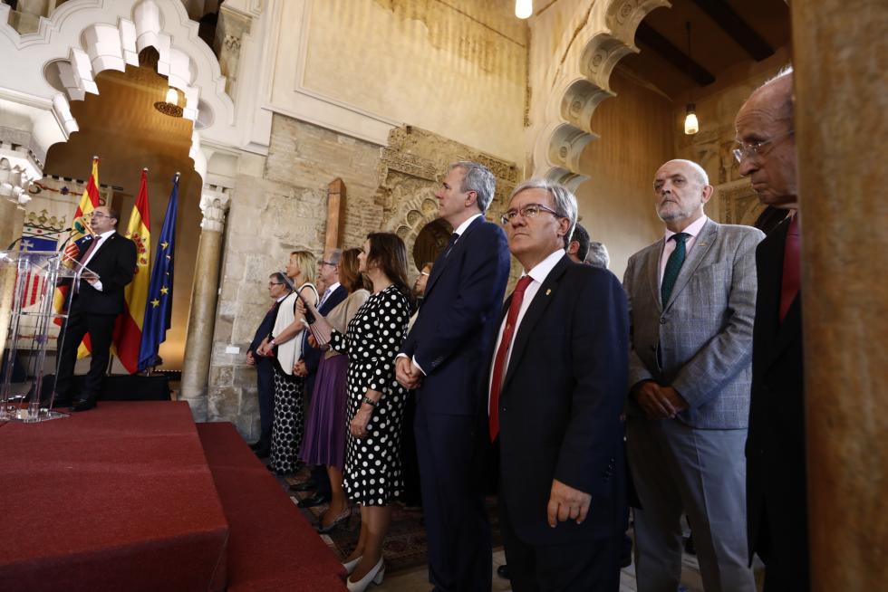 Acto de investidura del socialista Javier Lambán como presidente de Aragón