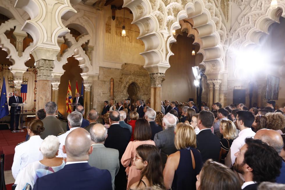 Acto de investidura del socialista Javier Lambán como presidente de Aragón