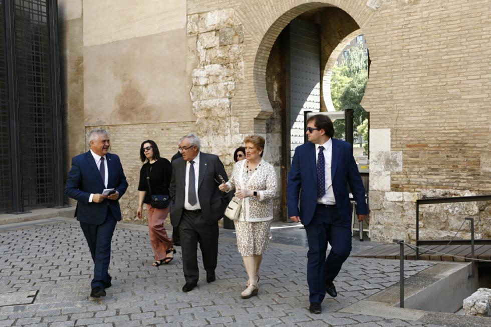Toma de posesión de Javie Lambán como presidente de Aragón en el palacio de la Aljafería