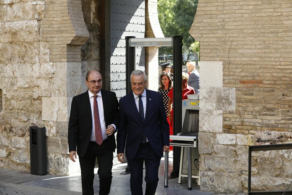 Toma de posesión de Javie Lambán como presidente de Aragón en el palacio de la Aljafería