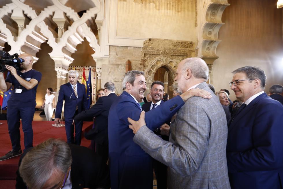 Toma de posesión de Javier Lambán como presidente de Aragón en el palacio de la Aljafería.