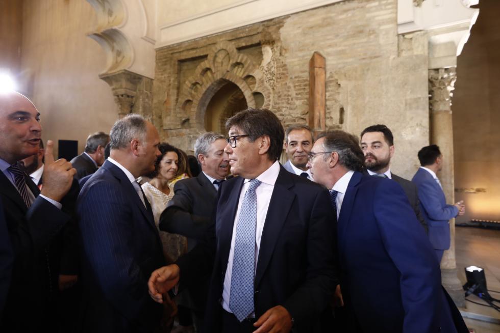 Toma de posesión de Javier Lambán como presidente de Aragón en el palacio de la Aljafería.