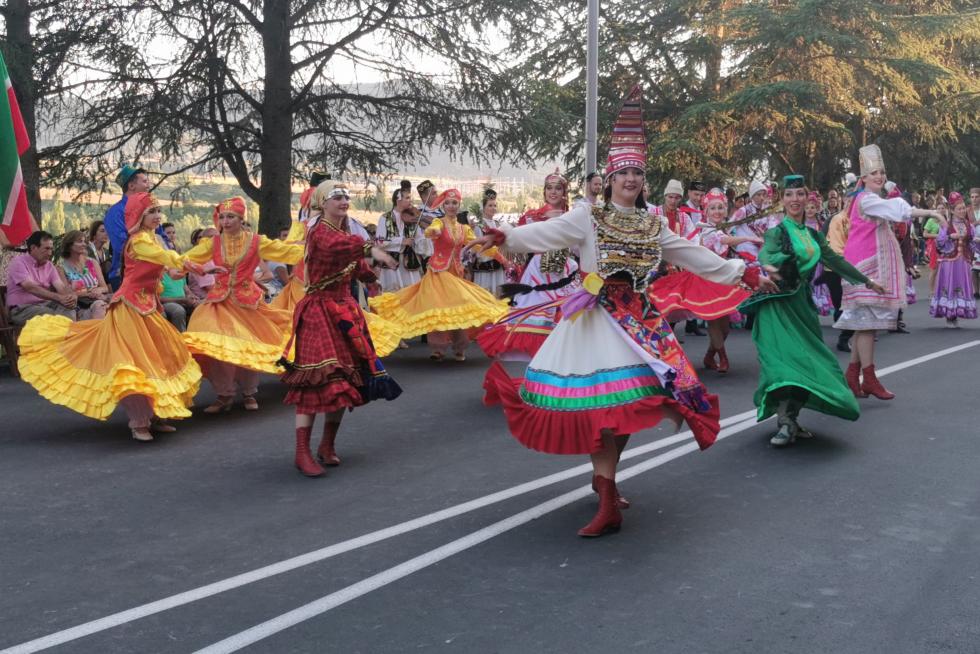 Última jornada del Festival Folklórico de los Pirineos.
