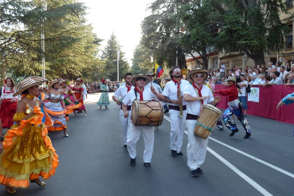 Última jornada del Festival Folklórico de los Pirineos.