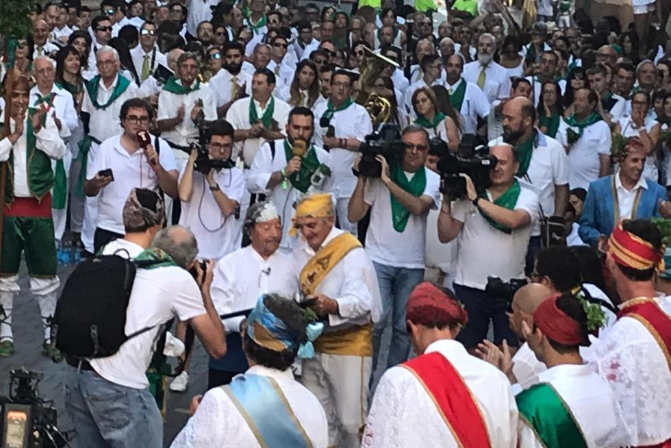 Foto final de despedida a las puertas de la basílica.