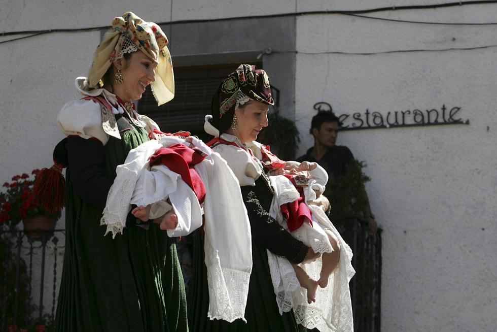 Fotos del Traje Típico Ansotano