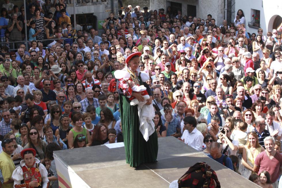 Fotos del Traje Típico Ansotano