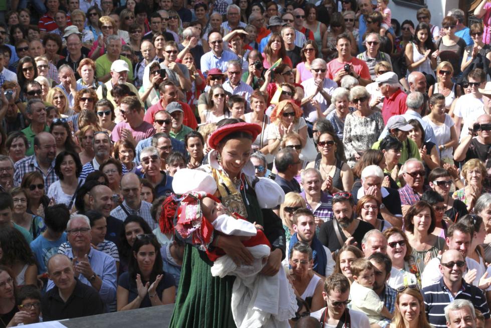 Fotos del Traje Típico Ansotano