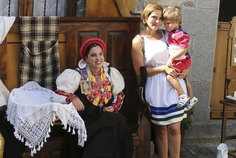 Fotos del Traje Típico Ansotano