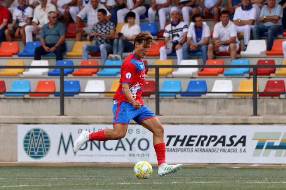 Fútbol. Tercera División- Tarazona vs. Cuarte.