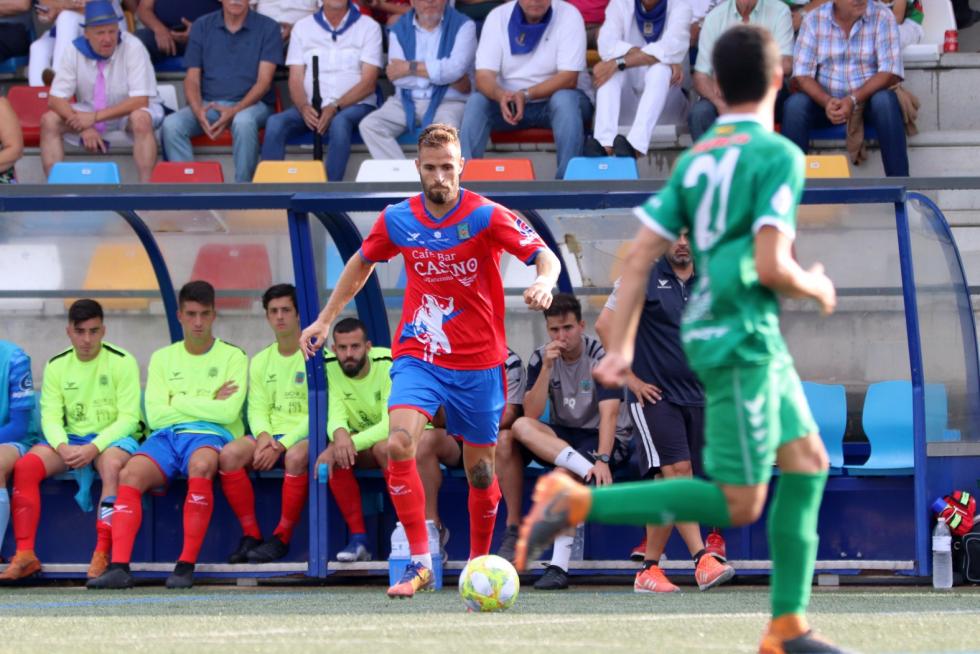 Fútbol. Tercera División- Tarazona vs. Cuarte.