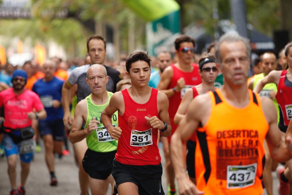 Unas 400 personas han participado en la 4K que se ha celebrado este domingo por la mañana en Zaragoza.