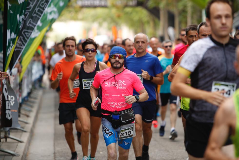 Unas 400 personas han participado en la 4K que se ha celebrado este domingo por la mañana en Zaragoza.