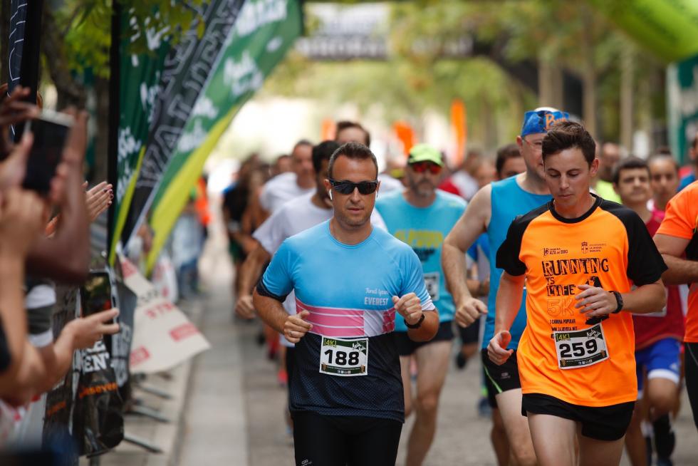 Unas 400 personas han participado en la 4K que se ha celebrado este domingo por la mañana en Zaragoza.