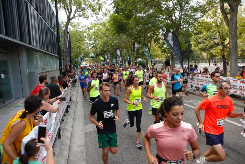 Unas 400 personas han participado en la 4K que se ha celebrado este domingo por la mañana en Zaragoza.