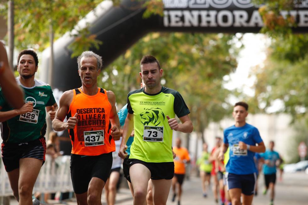 Unas 400 personas han participado en la 4K que se ha celebrado este domingo por la mañana en Zaragoza.