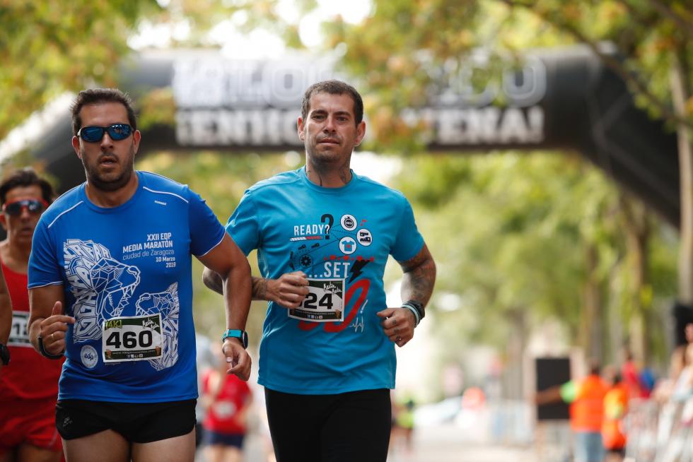 Unas 400 personas han participado en la 4K que se ha celebrado este domingo por la mañana en Zaragoza.