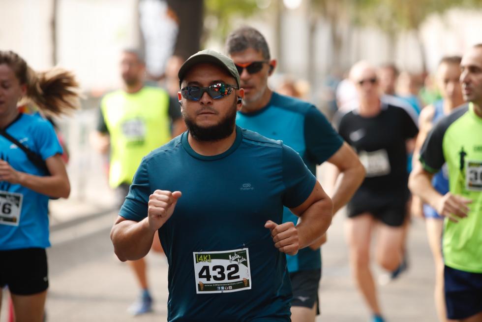 Unas 400 personas han participado en la 4K que se ha celebrado este domingo por la mañana en Zaragoza.