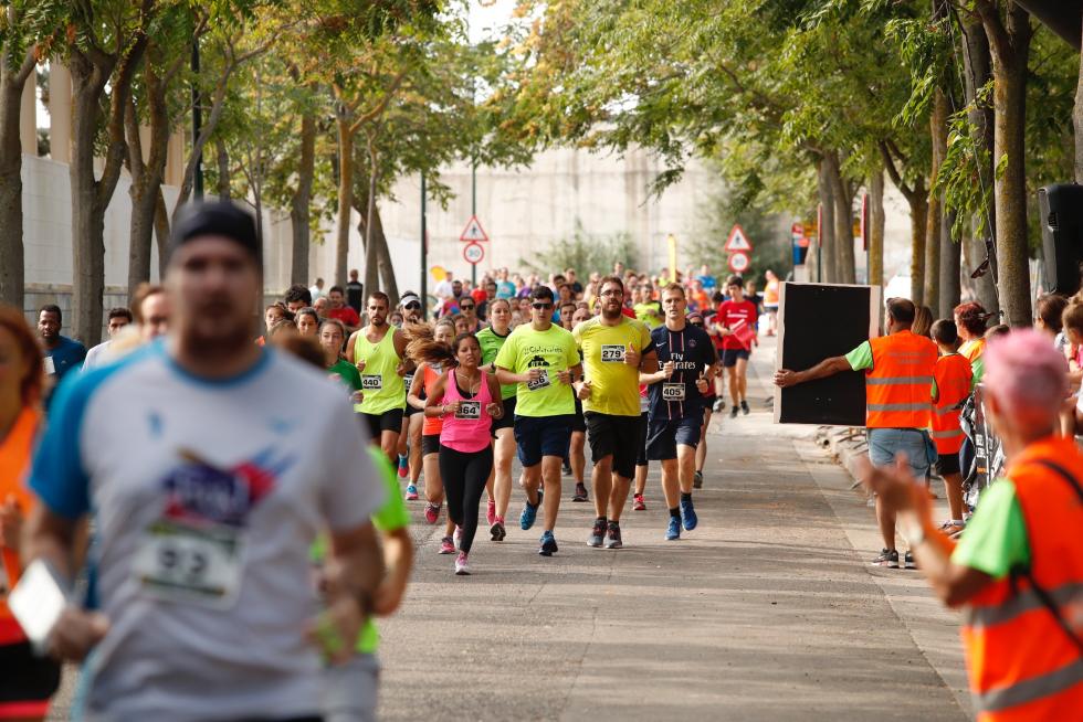 Unas 400 personas han participado en la 4K que se ha celebrado este domingo por la mañana en Zaragoza.