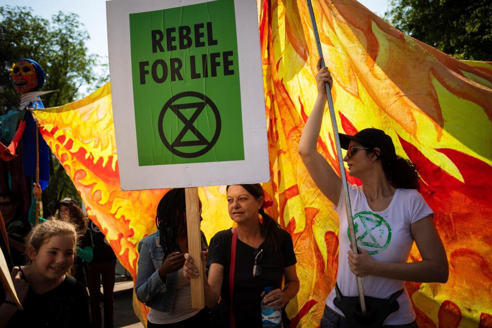 Nicosia (Cyprus), 20/09/2019.- Students gather for a protest against climate change in Nicosia, Cyprus, 20 September 2019. Millions of people around the world are taking part in protests demanding action on climate issues. The Global Strike For Climate is being held only days ahead of the scheduled United Nations Climate Change Summit in New York. (Protestas, Chipre, Nueva York) EFE/EPA/KATIA CHRISTODOULOU Climate Change Protest in Nicosia