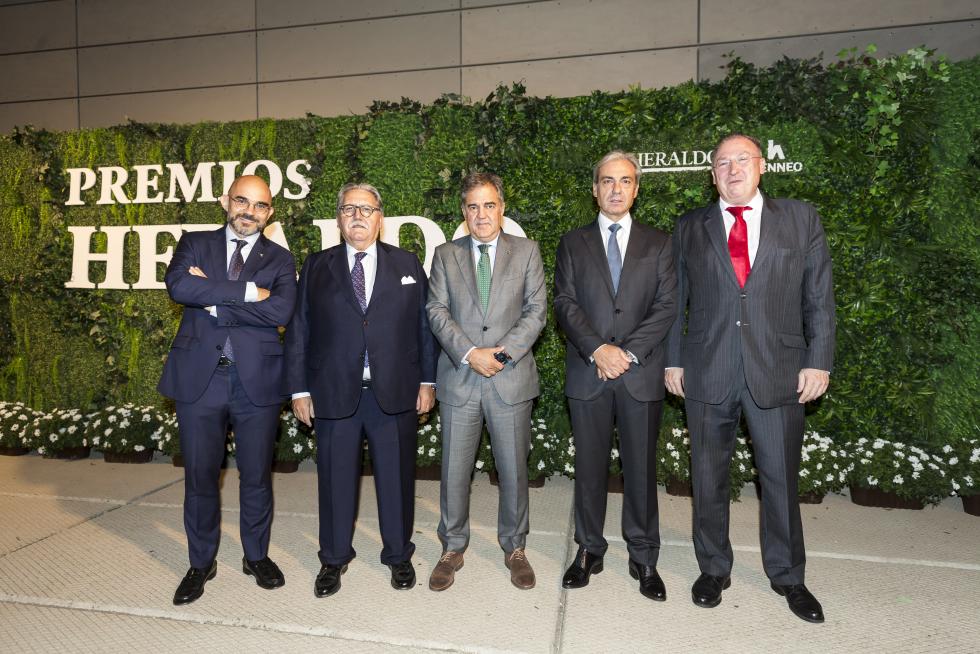 Encuentro de directivos. Carlos Núñez, Manuel Teruel (presidente de la Cámara de Comercio), Ramón Alejandro (Saica), Alfonso Sesé (Grupo Sesé) y Sergio Samper (Grupo Jorge).