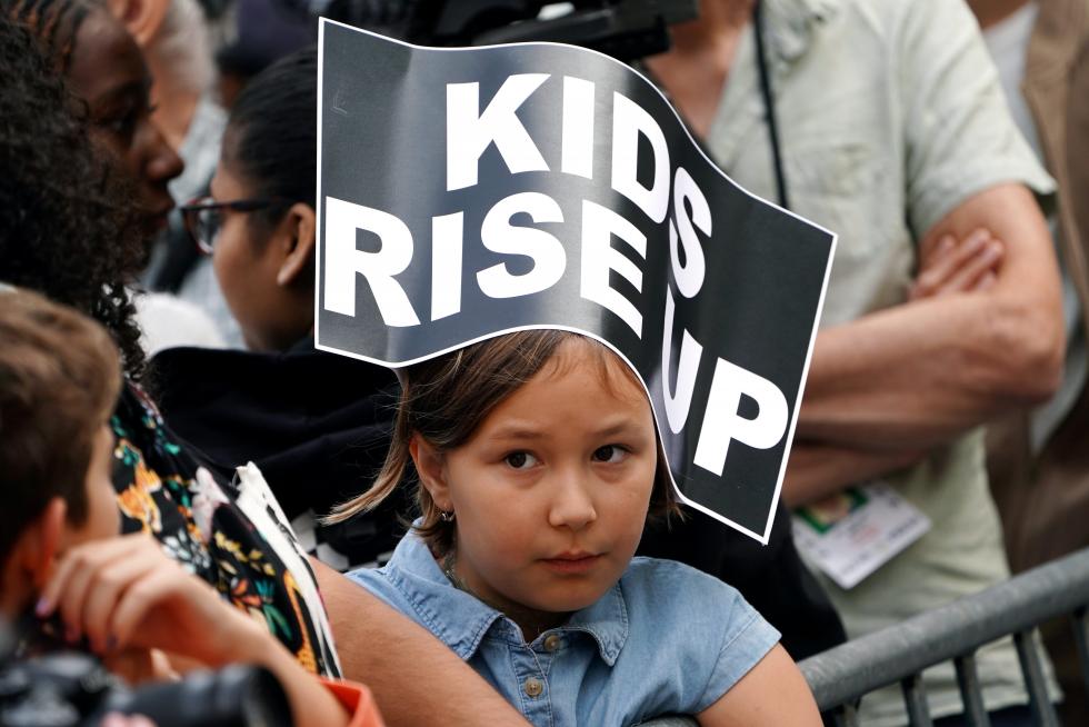 Miles de jóvenes de todo el mundo toman las calles en defensa del clima