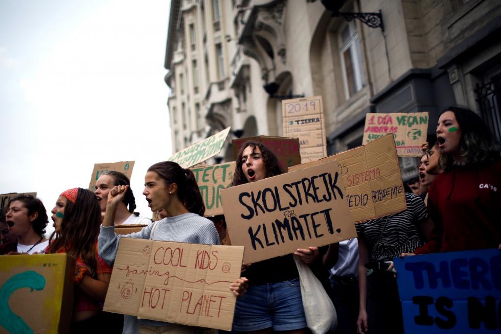 Protesta contra el cambio climático frente al Congreso de los Diputados, en Madrid.