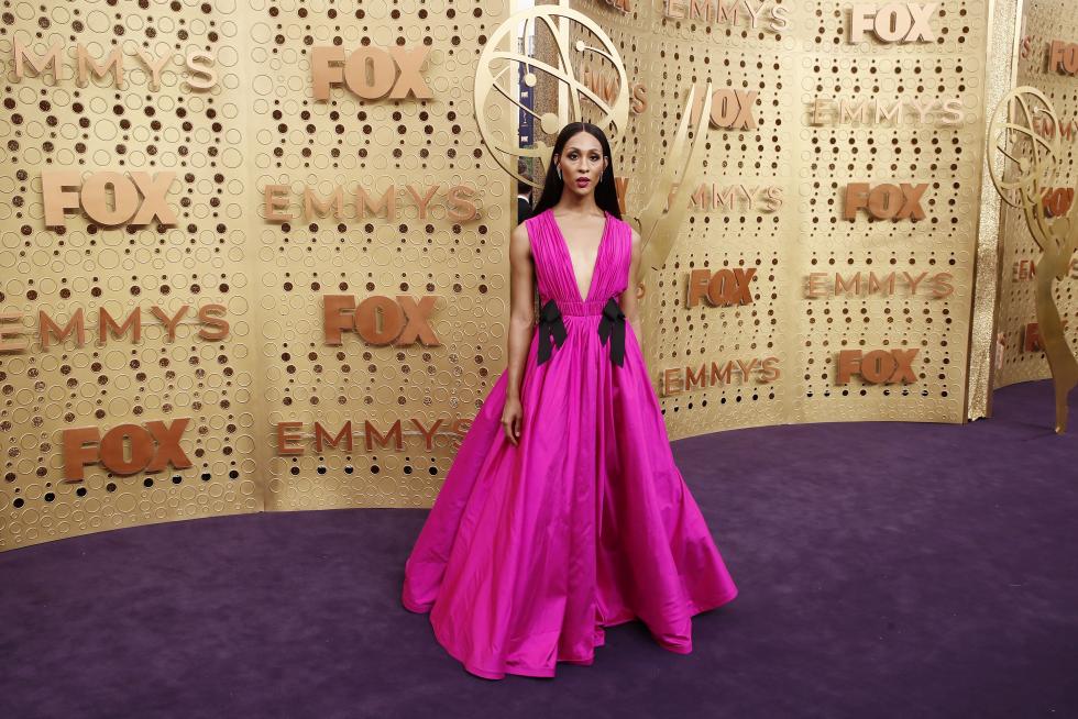 Los Angeles (United States), 22/09/2019.- Rhea Seehorn arrives for the 71st annual Primetime Emmy Awards ceremony held at the Microsoft Theater in Los Angeles, California, USA, 22 September 2019. The Primetime Emmys celebrate excellence in national primetime television broadcasting. (Estados Unidos) EFE/EPA/ETIENNE LAURENT *** Local Caption *** 54634788 EPA-EFE/ETIENNE LAURENT *** Local Caption *** 54634788 Arrivals - 71st Primetime Emmy Awards