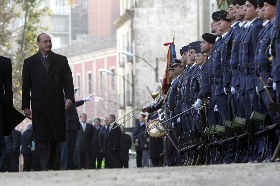 CUMBRE HISPANO - FRANCESA / ZARAGOZA / 7/12/04 / FOTO : OLIVER DUCH