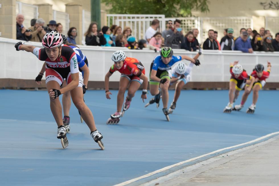 El patinaje de velocidad en las Fiestas del Pilar 2019 de Zaragoza fue el protagonista en el patinódromo La Bozada