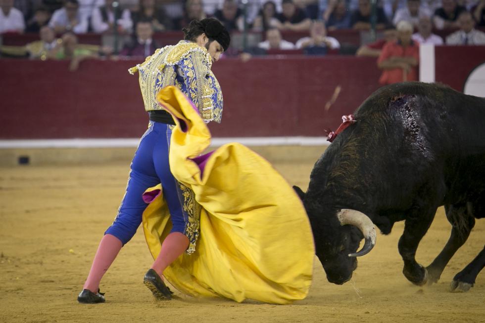 Imágenes de la Feria Taurina del Pilar 2019 protagonizada este domingo, 6 de octubre, por Morante de la Puebla y Urdiales.