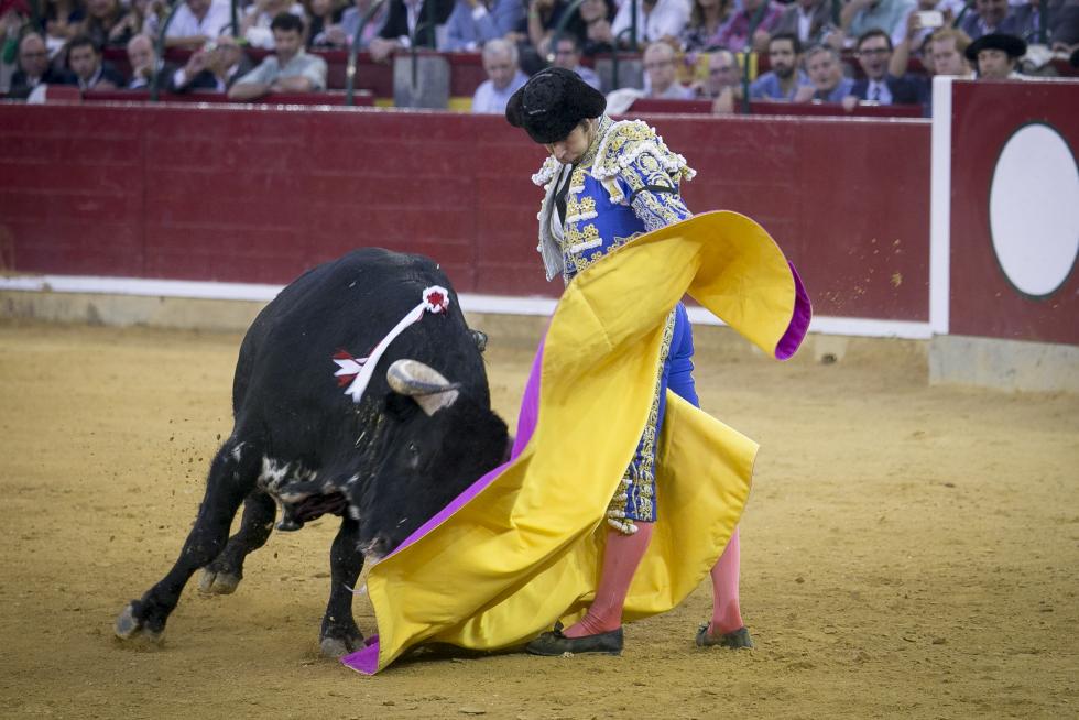 Imágenes de la Feria Taurina del Pilar 2019 protagonizada este domingo, 6 de octubre, por Morante de la Puebla y Urdiales.