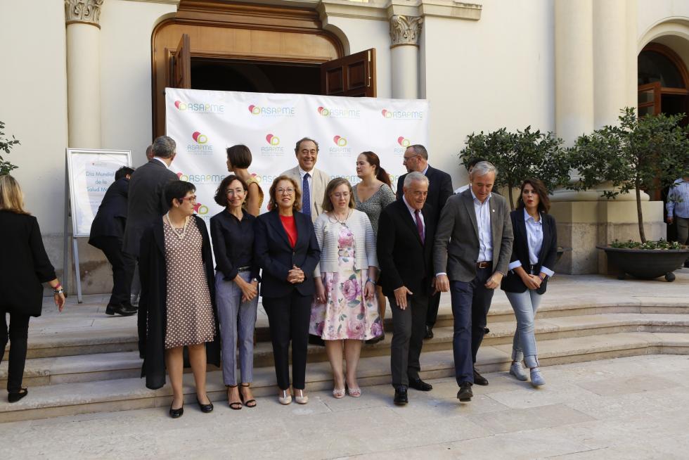 Afectados y asociaciones abogan en Zaragoza por sacar a la luz pública el suicidio